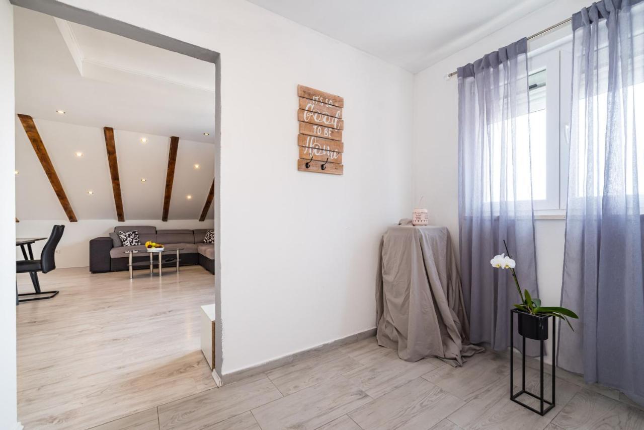 Villa Gabi Pridraga Exteriör bild